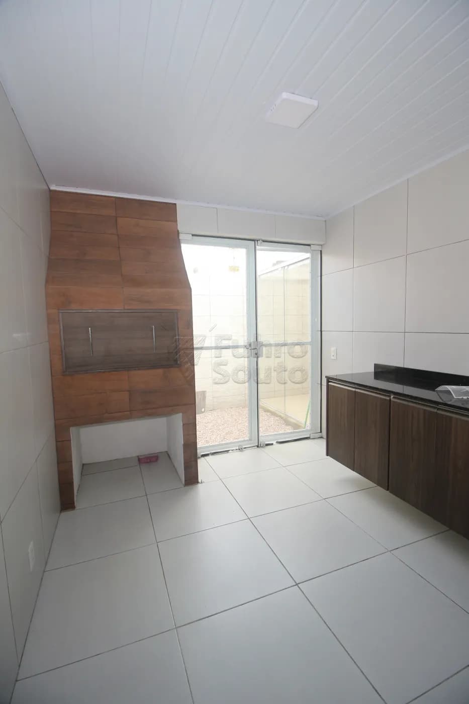 c92j-pelotas-casa-condominio-areal-11-12-2024_01-43-37-29.webp