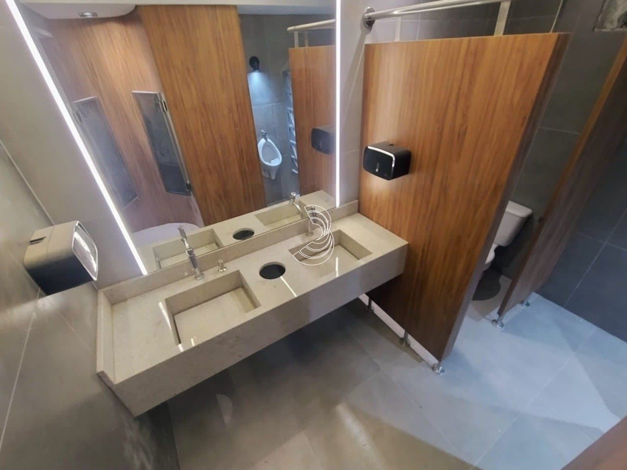 calbx-i414x3cc9N43943ha9CG5_186186967d1d120004.jpg
