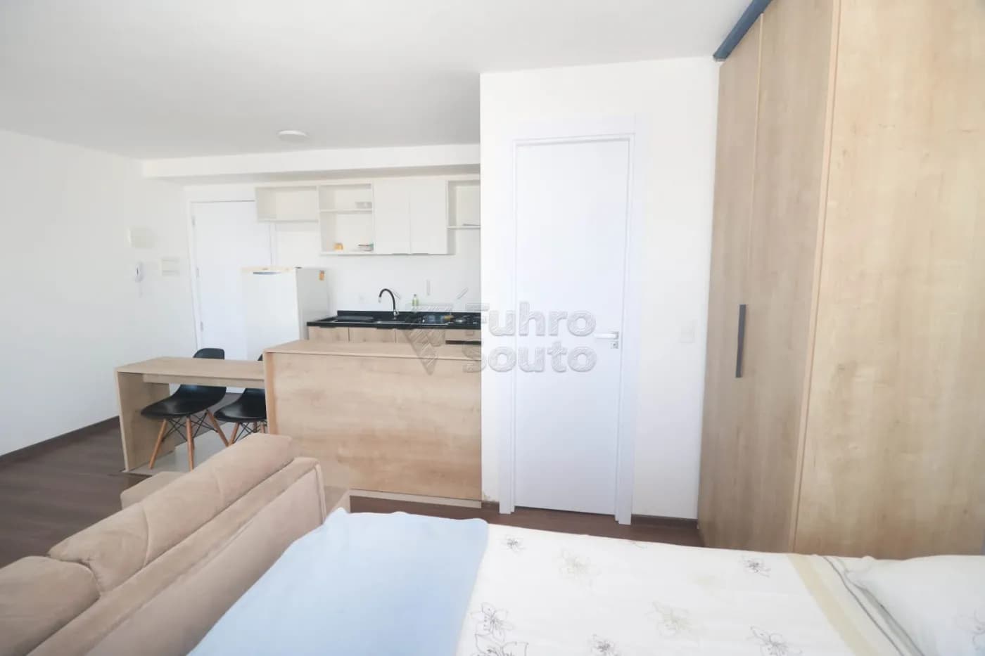 ccbl3b-pelotas-apartamento-padrao-centro-04-05-2026_15-18-19-69f8e2eb8dc7b.webp