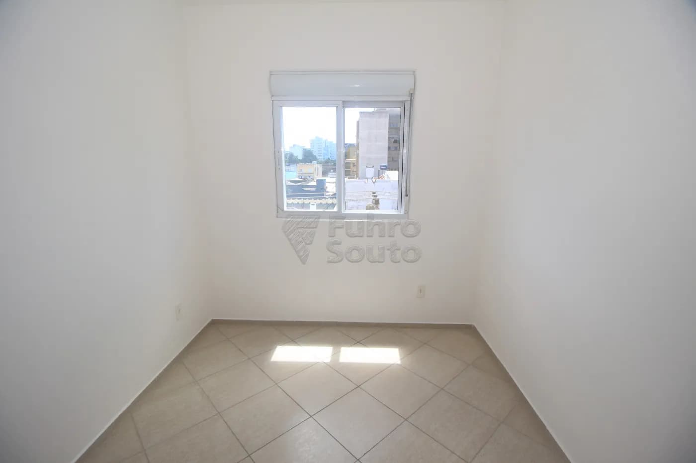 cd44qm-pelotas-apartamento-padrao-centro-27-10-2025_22-36-10-5.webp
