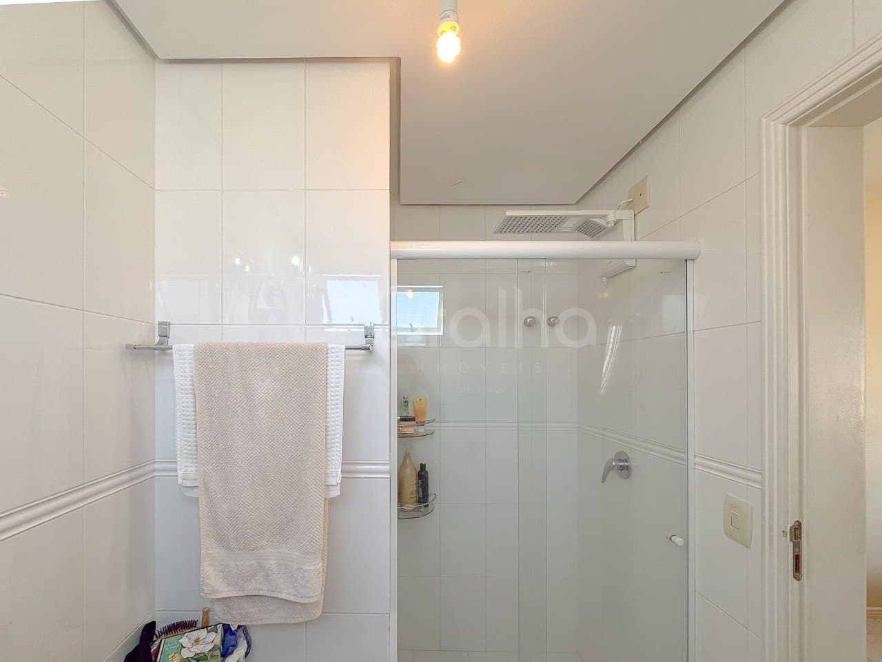 cgx4y-i368OlcZvLD5nG8zZwI1_427686a0b36789569b.jpg