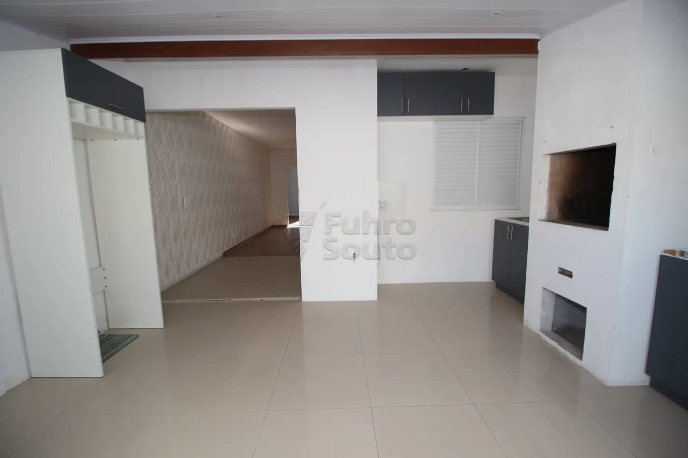 chluxl-pelotas-casa-condominio-areal-17-05-2024_23-41-02-26.webp