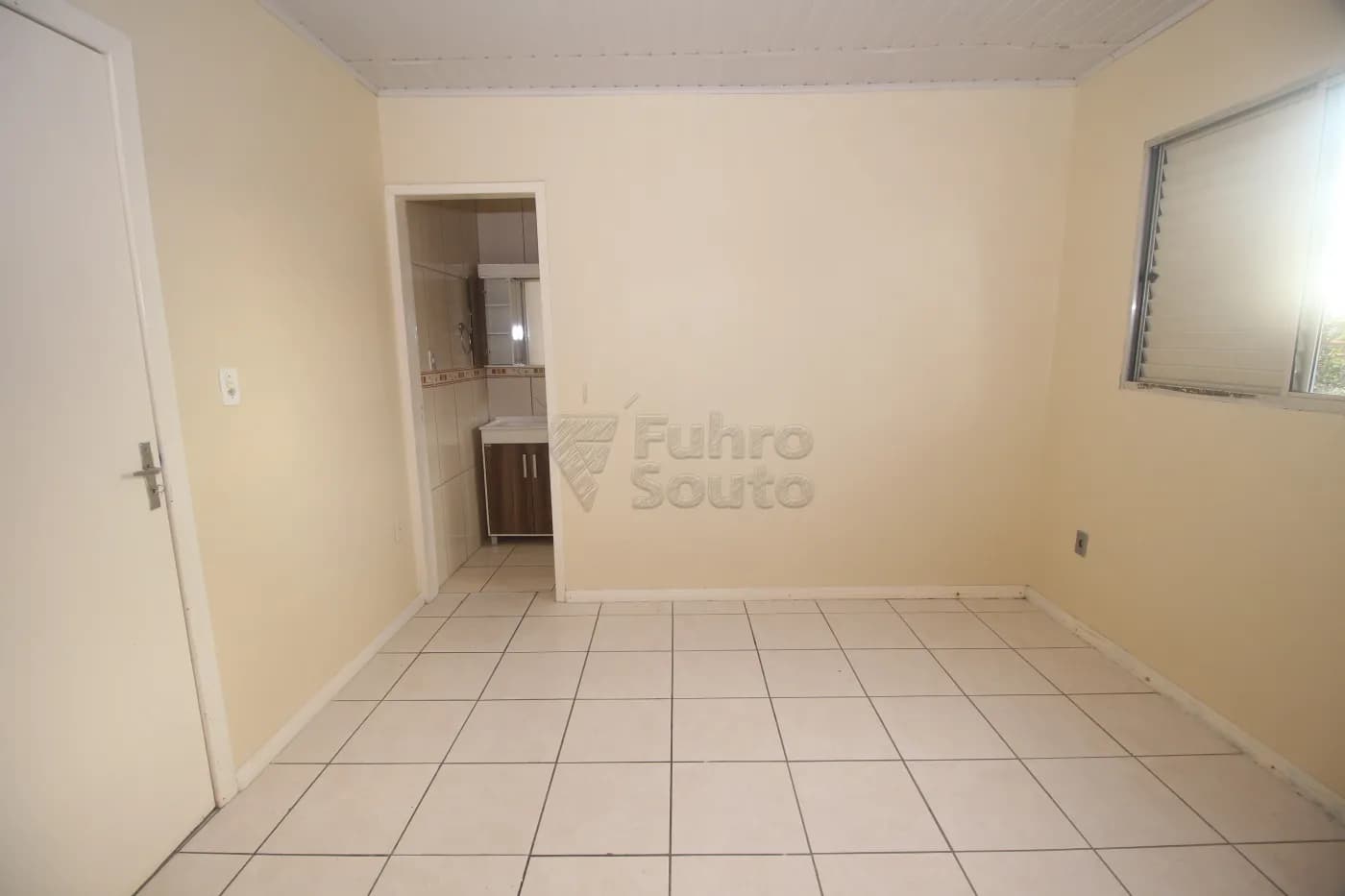 chx6o8-pelotas-casa-padrao-areal-20-08-2025_23-31-28-30.webp