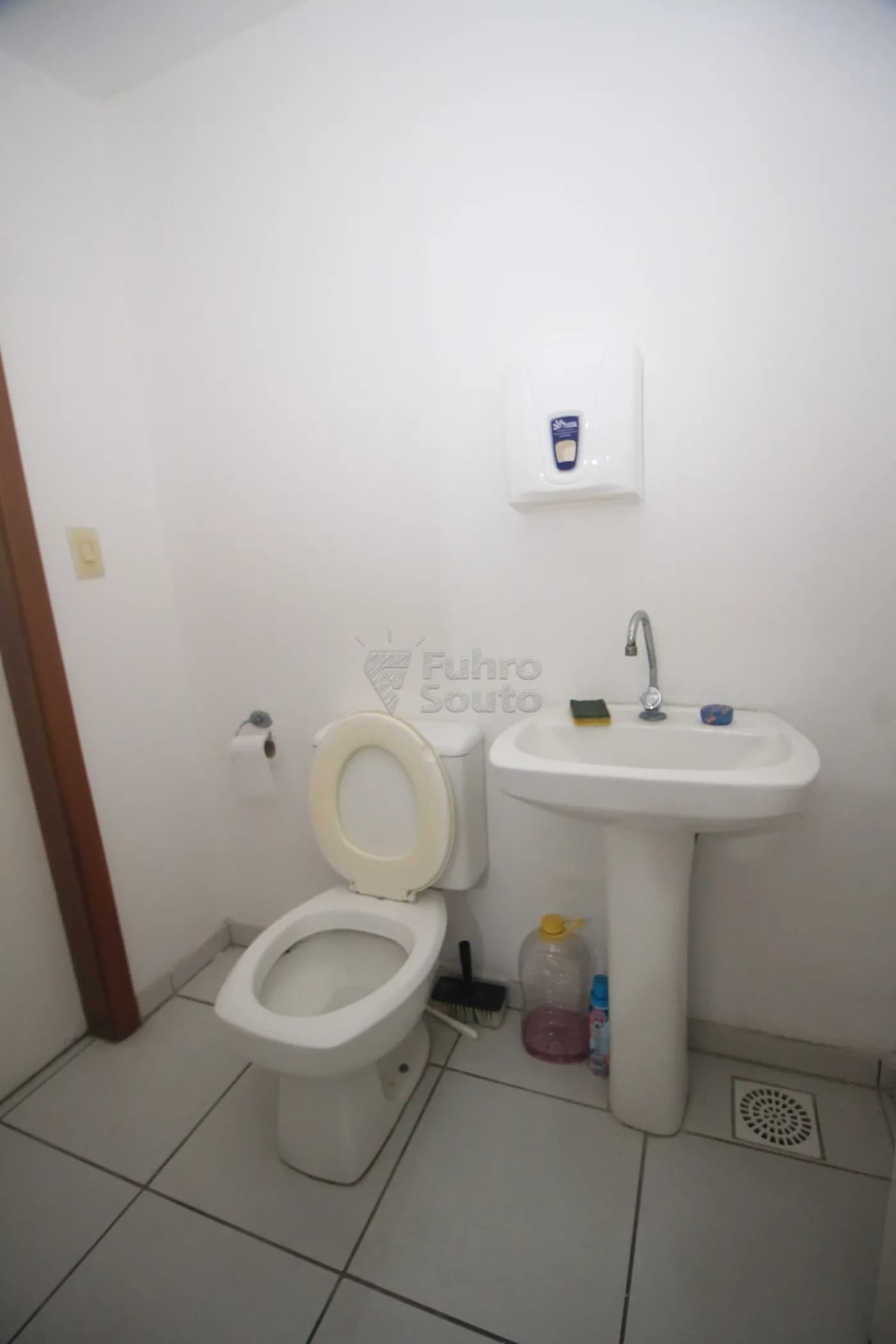 ckmog-pelotas-comercial-predio-centro-31-10-2025_00-16-52-22.webp