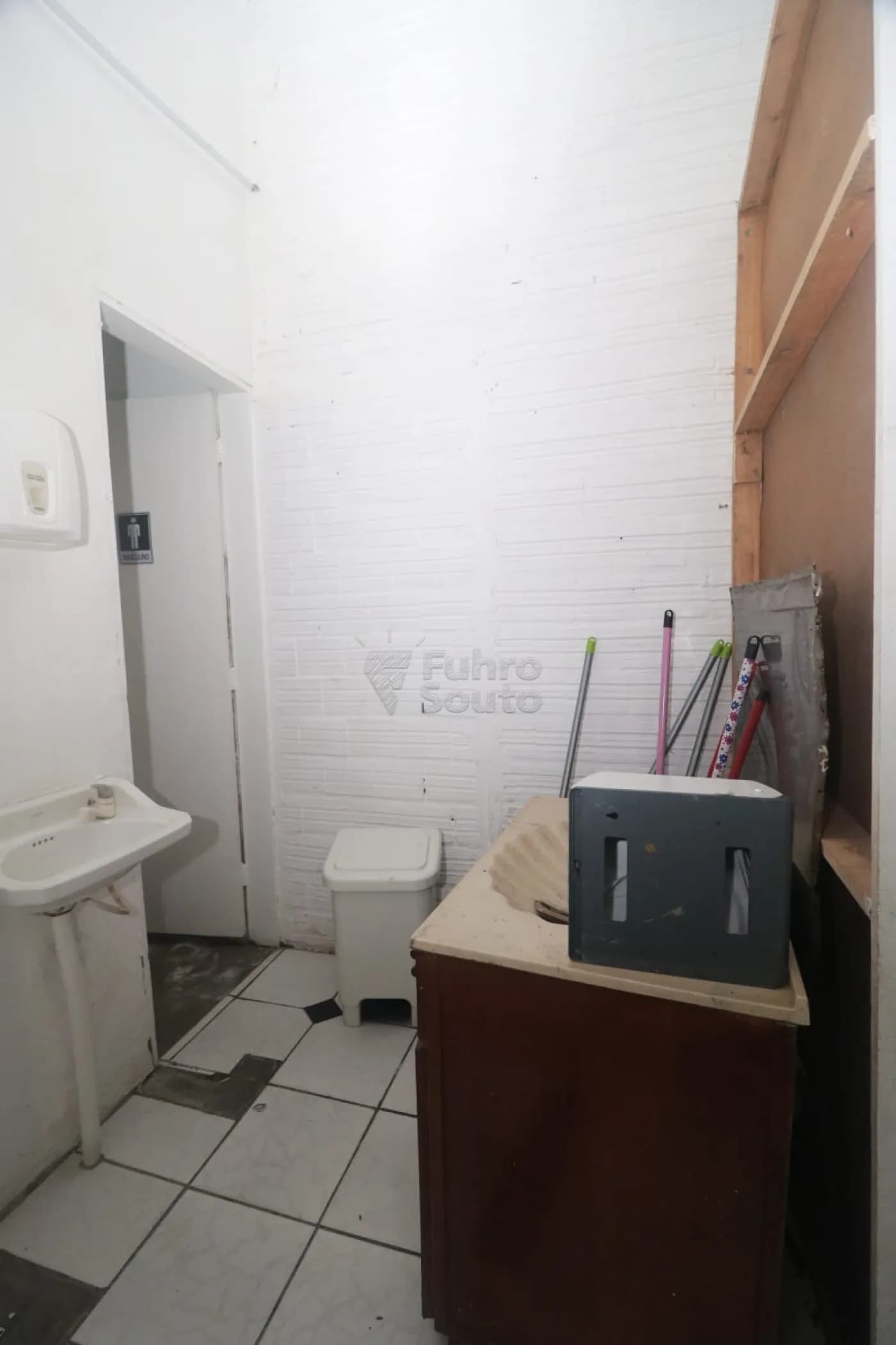 co4qdk-pelotas-comercial-sala-fora-de-condominio-centro-15-04-2026_16-31-35-69dfe797bc68e.webp
