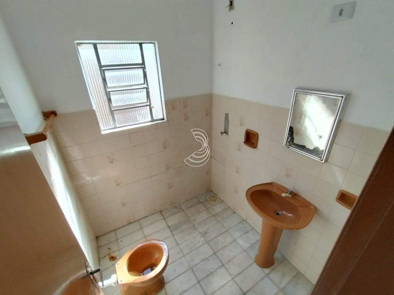 cqxuuhq-iPZ839k9X17Vg_1094165f4357fe5a0b_DFhOWEyMDI5Zjgx_o_wm.jpg