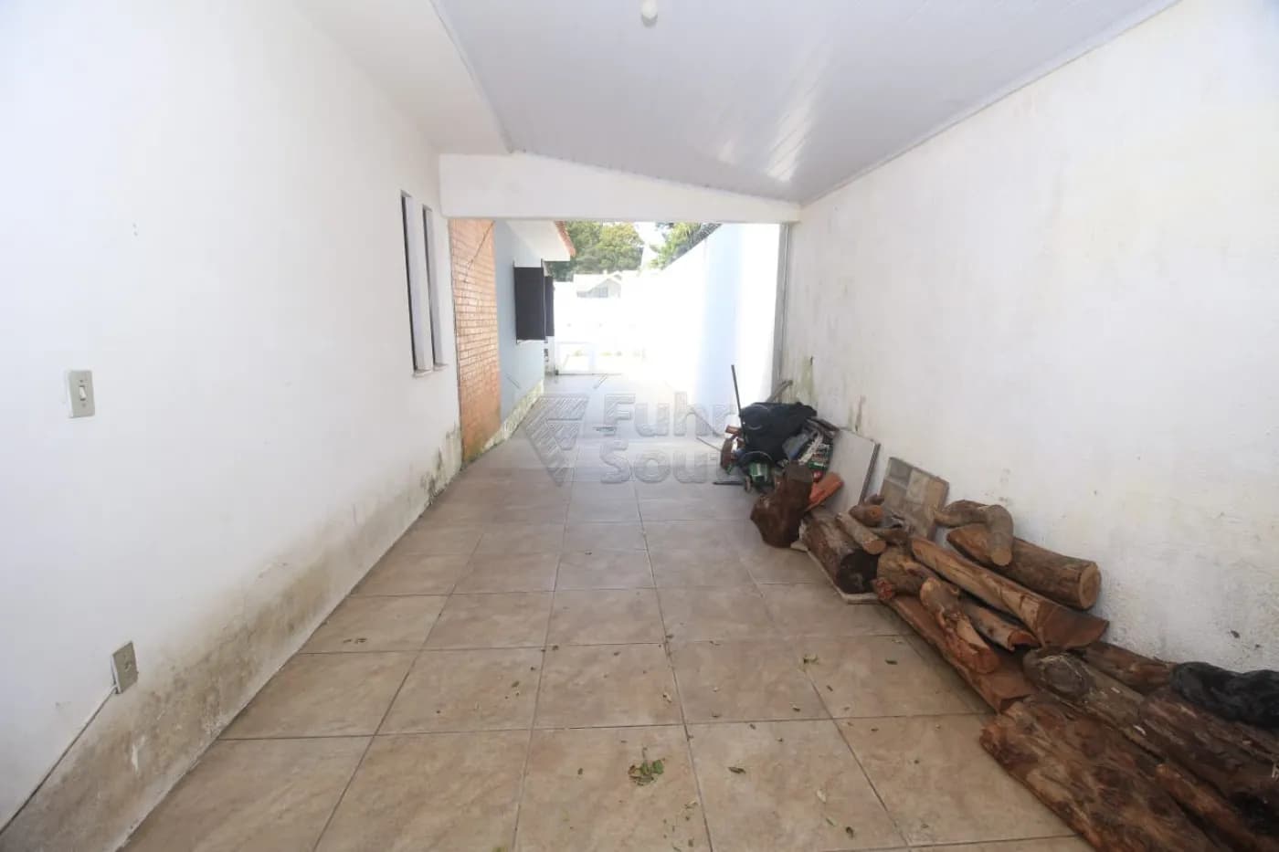 cqyj0g-pelotas-casa-padrao-laranjal-12-11-2025_18-10-39-56.webp