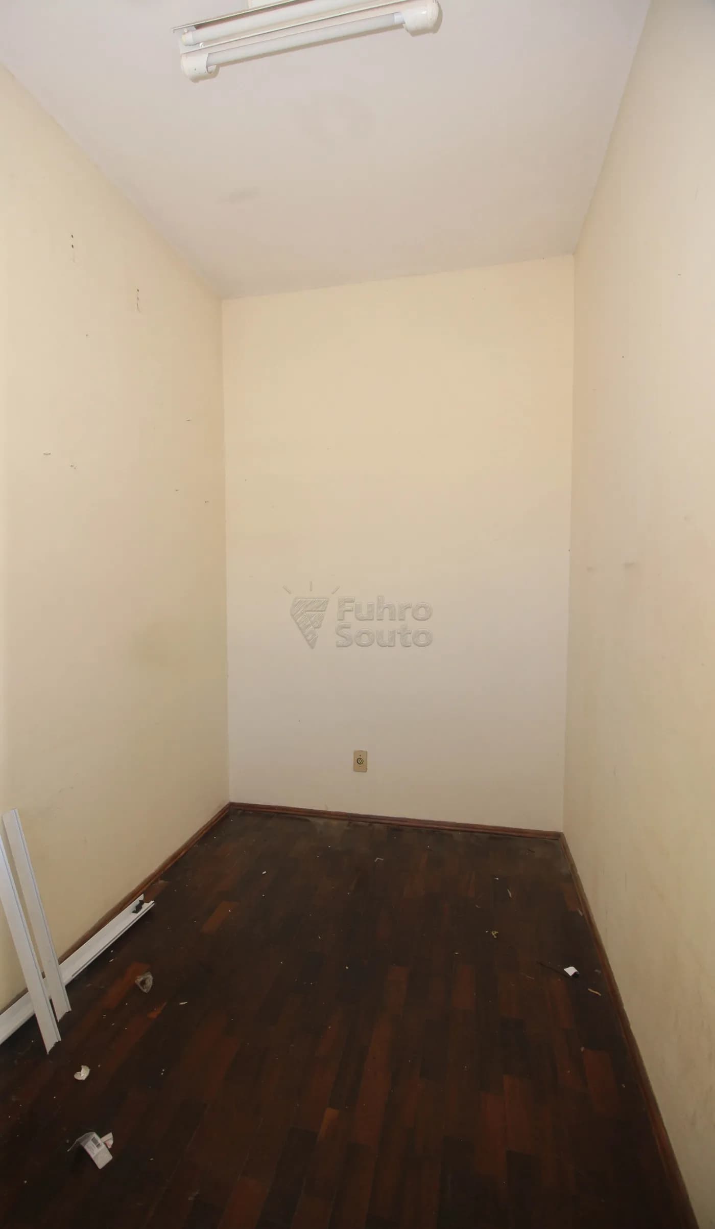cwhuj-pelotas-apartamento-padrao-centro-26-11-2025_02-10-22-23.webp