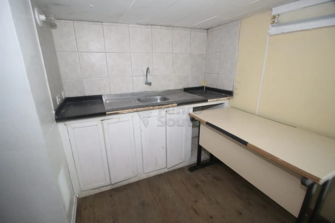 czzxf-pelotas-comercial-sala-em-condominio-fragata-30-06-2025_16-18-39-11.webp
