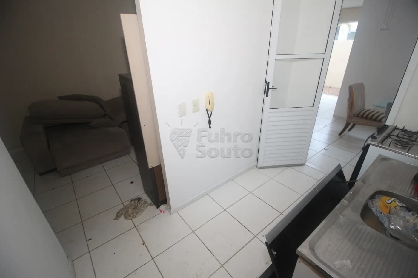 d10nkl-pelotas-casa-condominio-tres-vendas-14-07-2025_23-48-59-34.webp