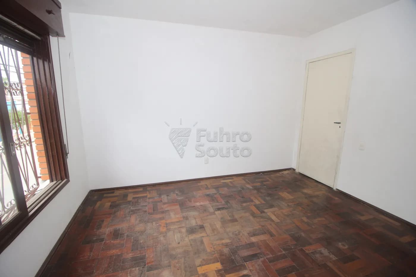 d36btt-pelotas-casa-padrao-centro-15-12-2024_01-04-56-15.webp