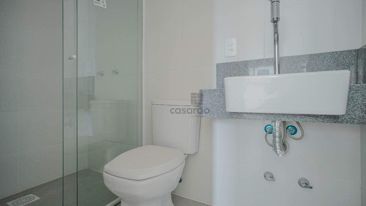d5bjmw-apartamento-2-quartos-no-pelotas-banheiro-suite.jpg
