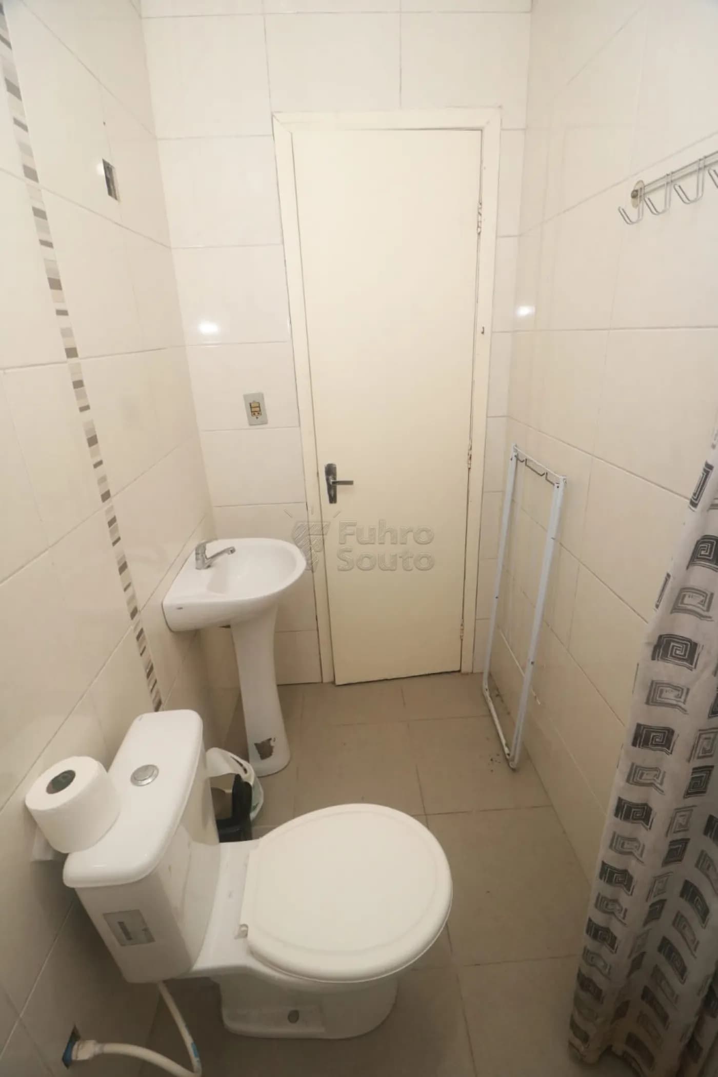 d8q735-pelotas-apartamento-kitinete-centro-04-04-2026_11-51-21-69d125698e1d2.webp