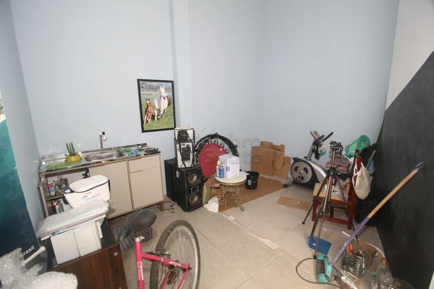 d9bilm-pelotas-comercial-sala-em-condominio-laranjal-24-04-2025_01-37-39-11.webp