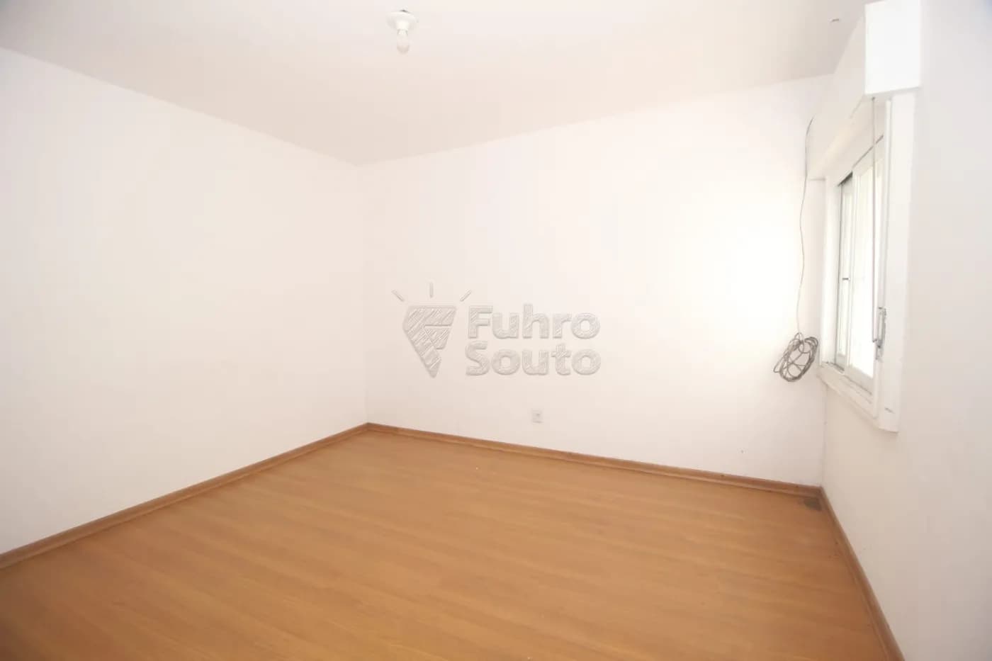 d9u8wi-pelotas-casa-padrao-centro-22-10-2025_11-40-20-7.webp