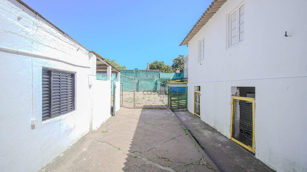 dgz1l-casa-comercial-4-quartos-no-pelotas-circulacao-externa.jpg