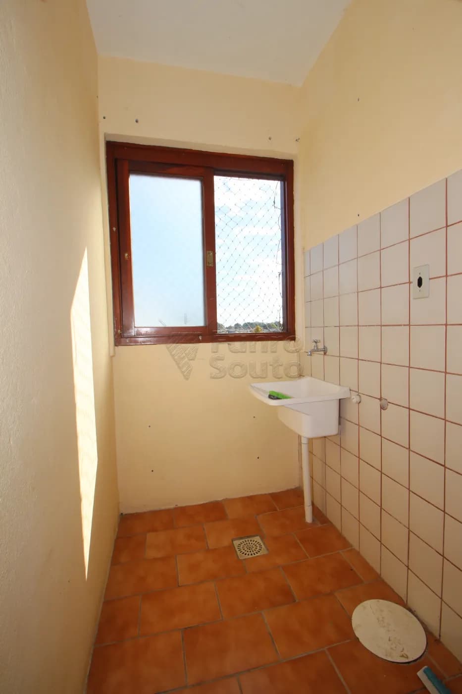 difuz6-pelotas-apartamento-padrao-centro-22-04-2024_23-39-32-7.webp