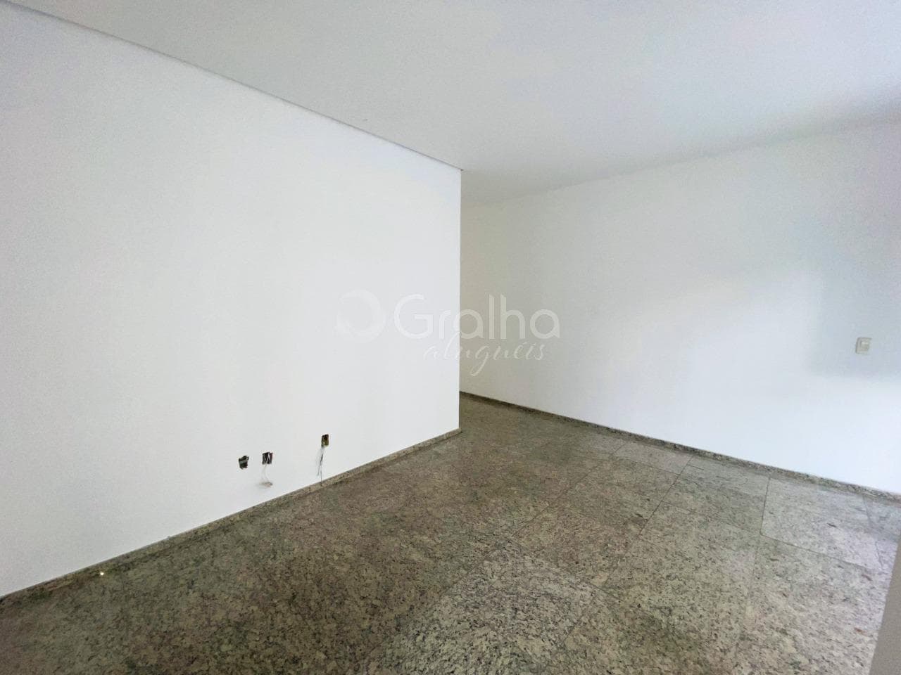 dj8hqn-i3pm28ImoJe_28054682786b4041d1_TY5YTk3MmFiODRj_o_wm.jpg