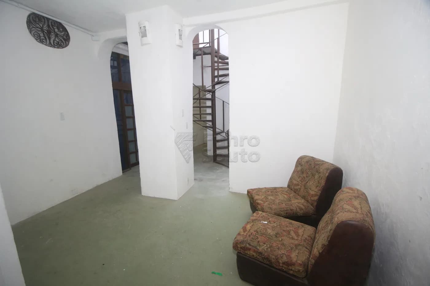 djjkdc-pelotas-casa-padrao-centro-06-11-2025_00-54-35-10.webp