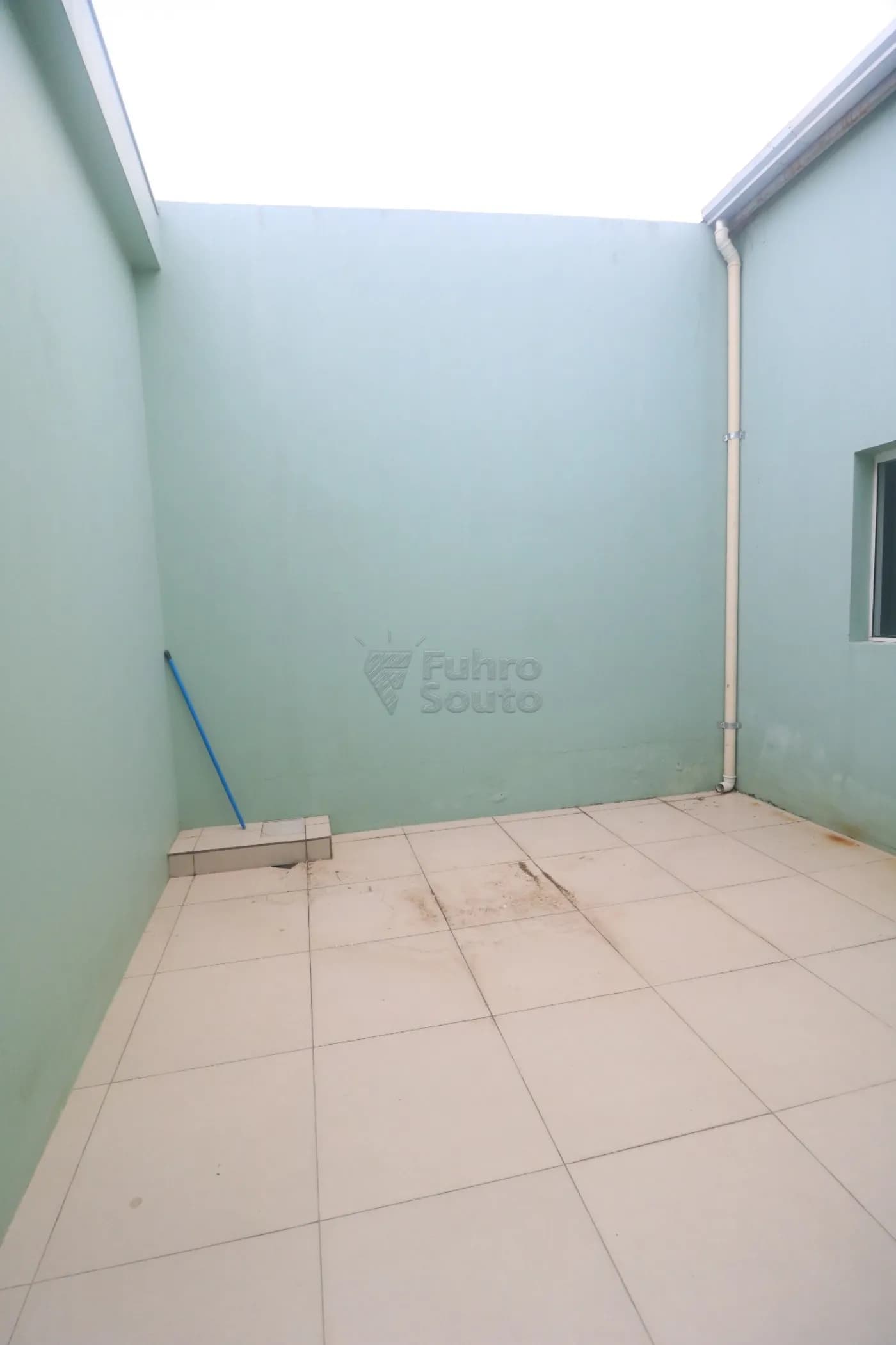 dqt8u-pelotas-comercial-predio-tres-vendas-29-05-2026_11-34-20-6a19a3ec4e0fd.webp