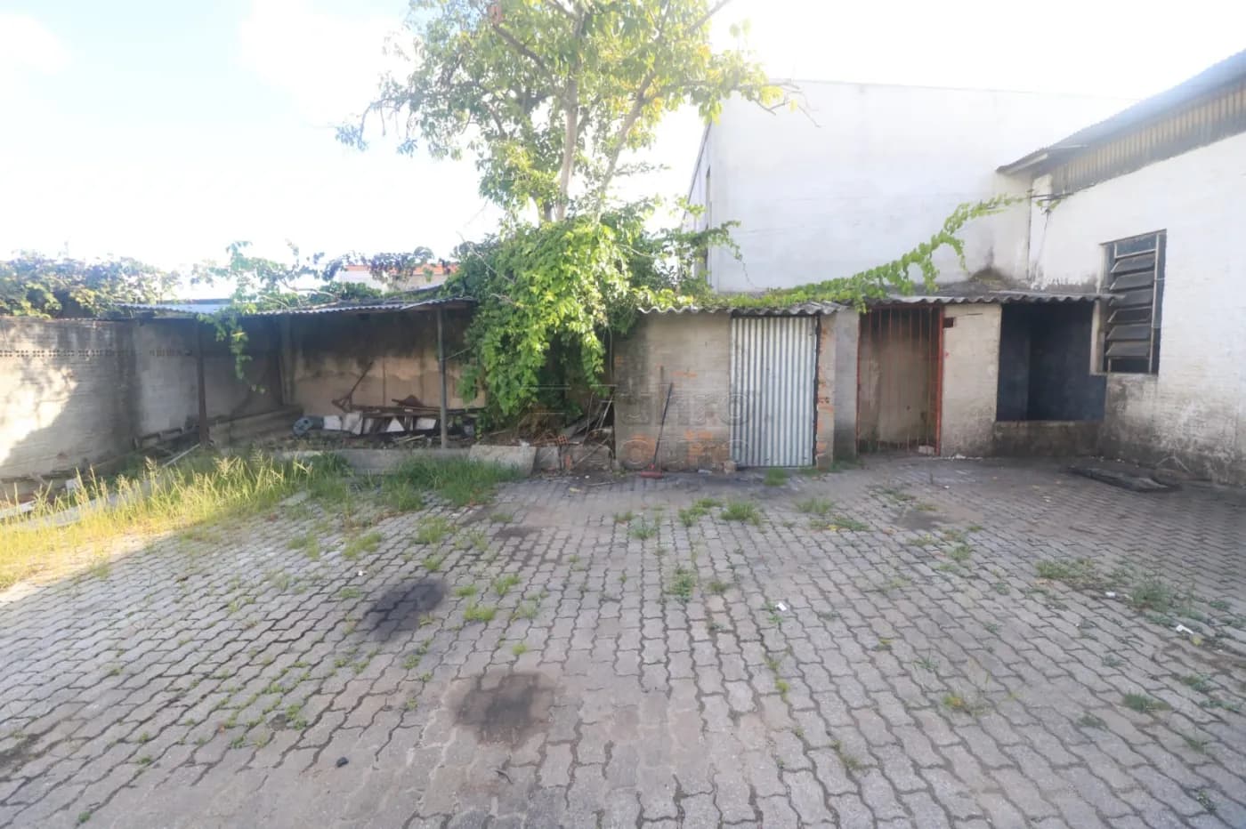 dr6zz9-pelotas-comercial-predio-tres-vendas-25-02-2026_11-57-12-699f0dc8aee73.webp