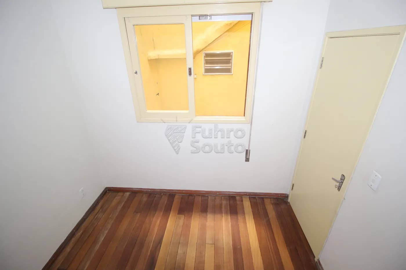 dsbn5-pelotas-apartamento-padrao-centro-18-04-2024_01-01-19-8.webp