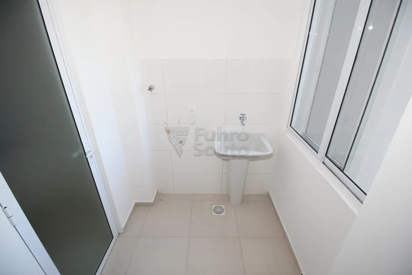 dt3a8c-pelotas-apartamento-padrao-centro-16-05-2024_00-38-15-16.webp