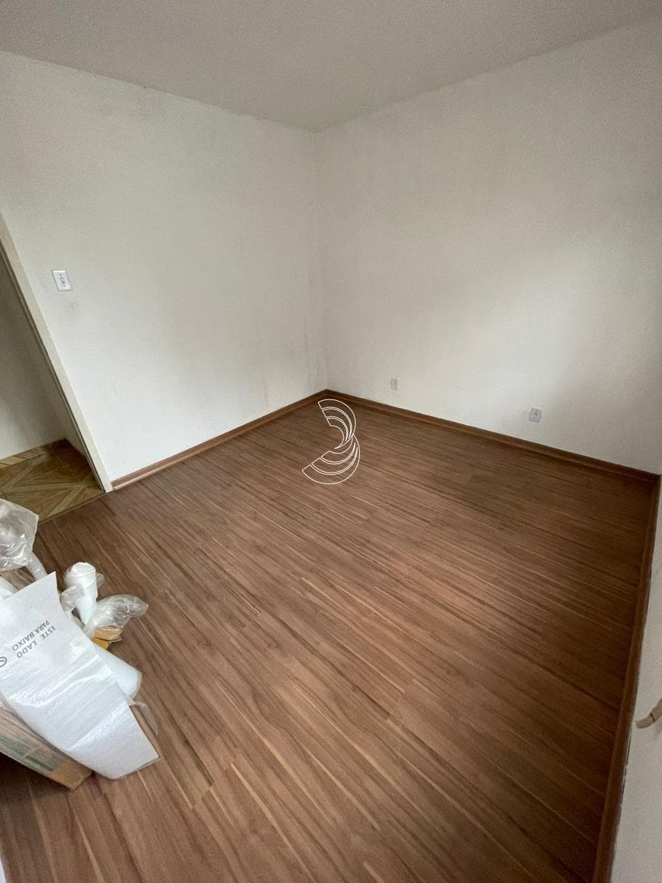 dzq09k-i825874vqp6494hu2_1827768a8cc8f8c91f_DE4NGZjNjZjZjc3_o_wm.jpg