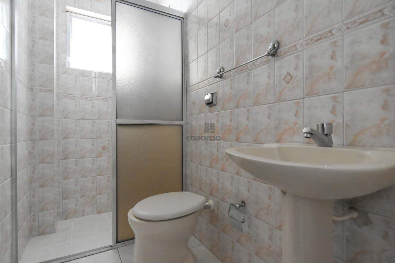 dzykb-apartamento-2-quartos-no-pelotas-banheiro-social.jpg