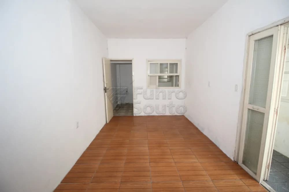 e17wi4-pelotas-casa-padrao-centro-18-08-2023_16-17-43-15.webp