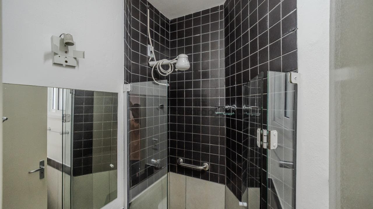 eawu94-apartamento-1-quarto-no-pelotas-banheiro-social.jpg