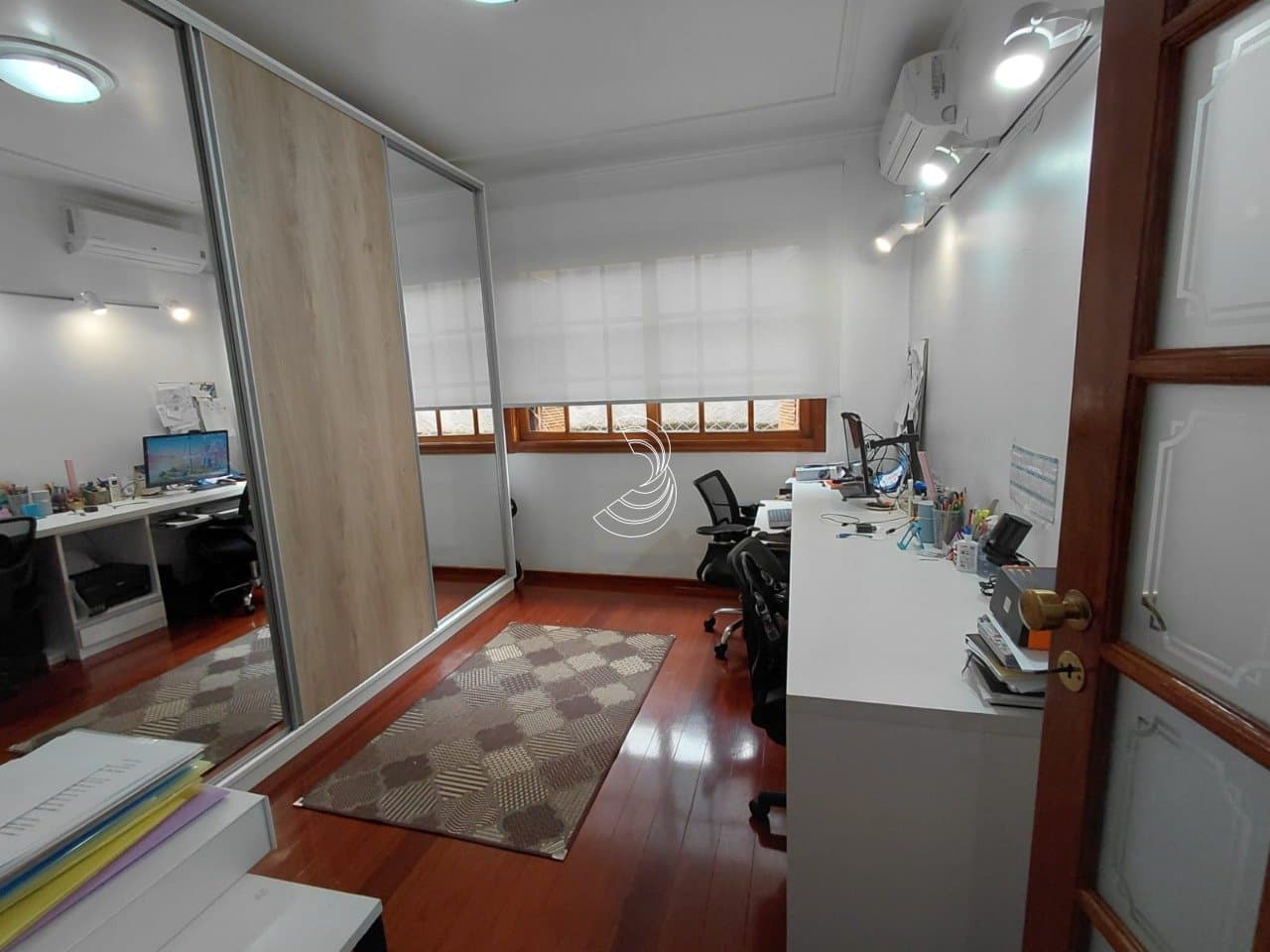 ee9tbd-iRH2YX97v4CEbPjjg543_1149969307f7d93720.jpg
