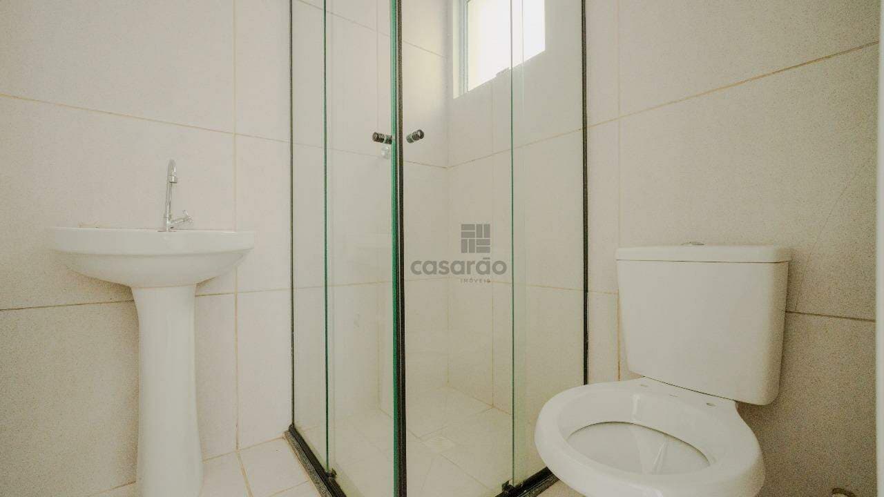 eexyek-apartamento-2-quartos-no-pelotas-banheiro-social.jpg