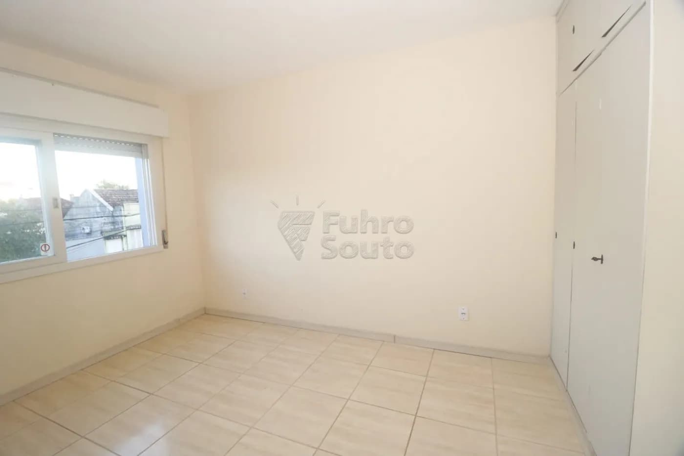 ei2nw-pelotas-apartamento-padrao-centro-14-04-2026_17-13-37-69de9ff1f1eb2.webp