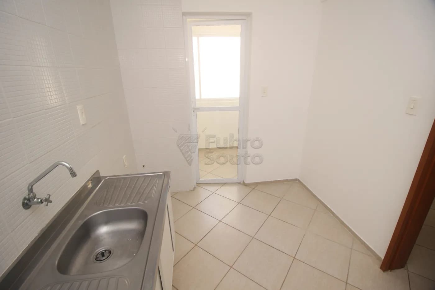 ek04qp-pelotas-apartamento-padrao-centro-27-10-2025_22-33-17-5.webp