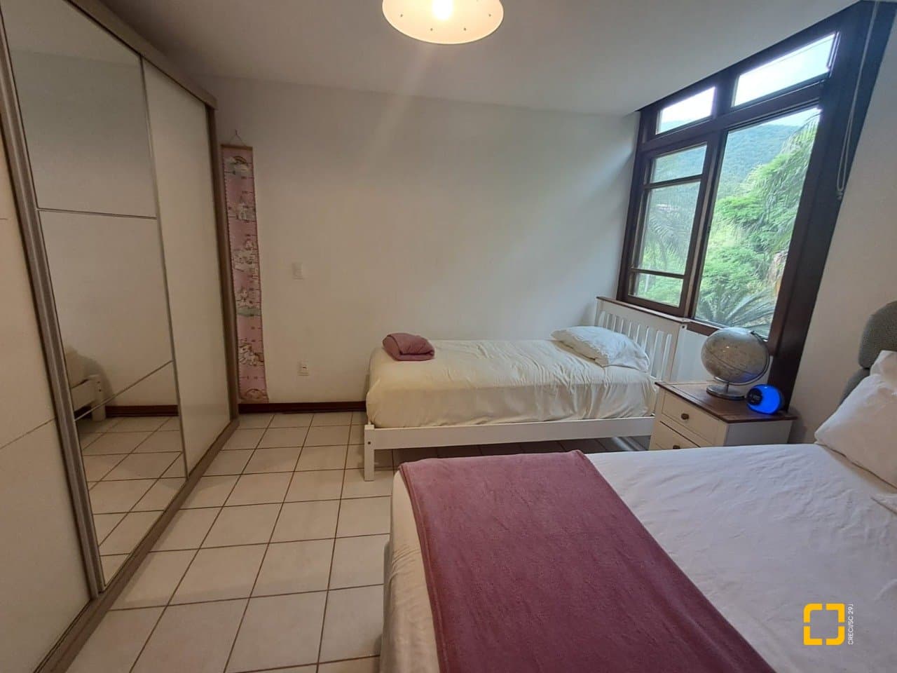 el8anm-i7OzaoVjG6s6UV428I943_5308167c399f55b671.jpg