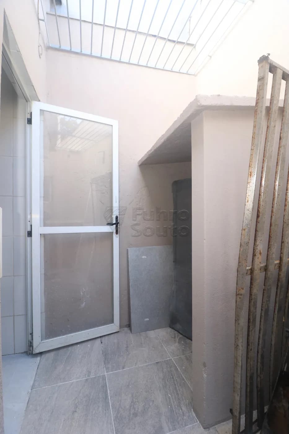 em3hiq-pelotas-casa-padrao-centro-10-06-2026_22-53-06-6a2a15025eb6a.webp