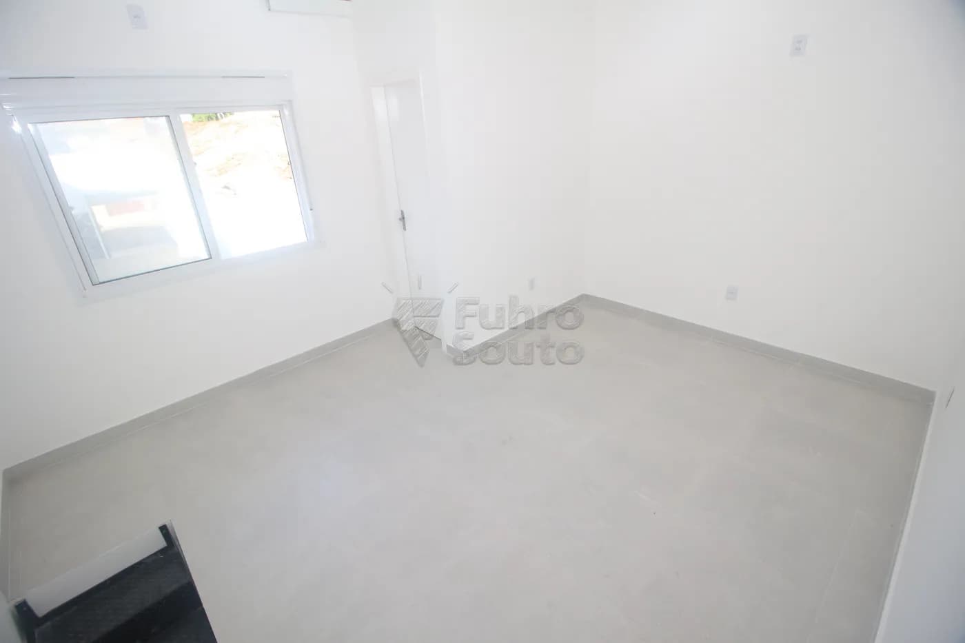 enq1fc-pelotas-casa-padrao-centro-21-07-2025_13-13-13-12.webp