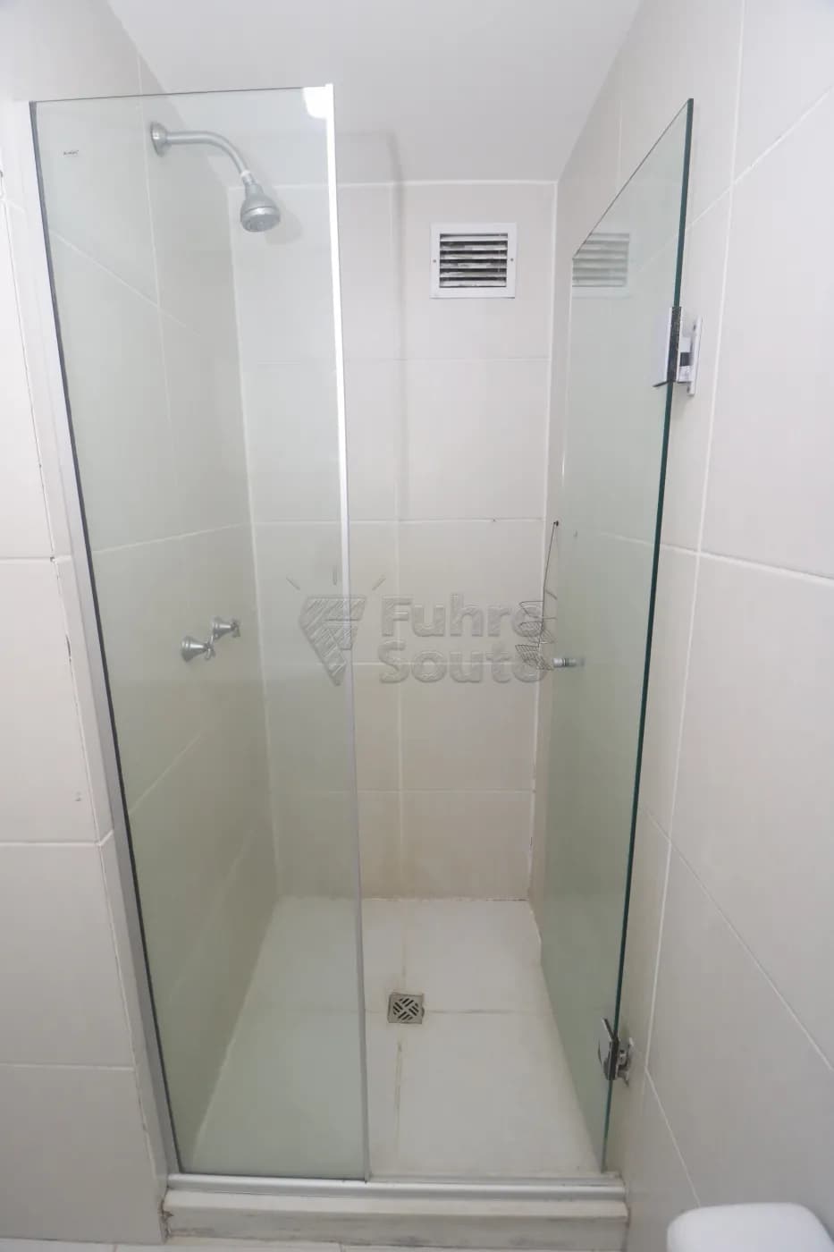 eoole-pelotas-apartamento-padrao-centro-05-03-2026_23-30-53-69aa3c5dcc9ab.webp