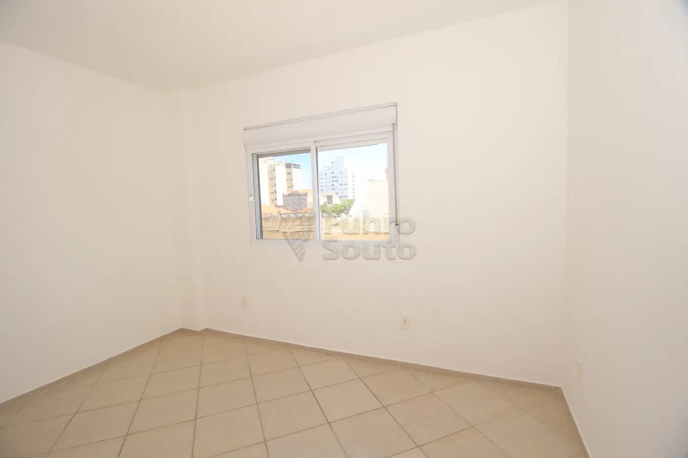 eqh8g-pelotas-apartamento-padrao-centro-27-10-2025_22-33-27-14.webp