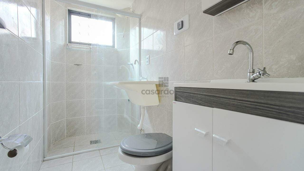 eqqolb-apartamento-2-quartos-no-pelotas-banheiro-social.jpg