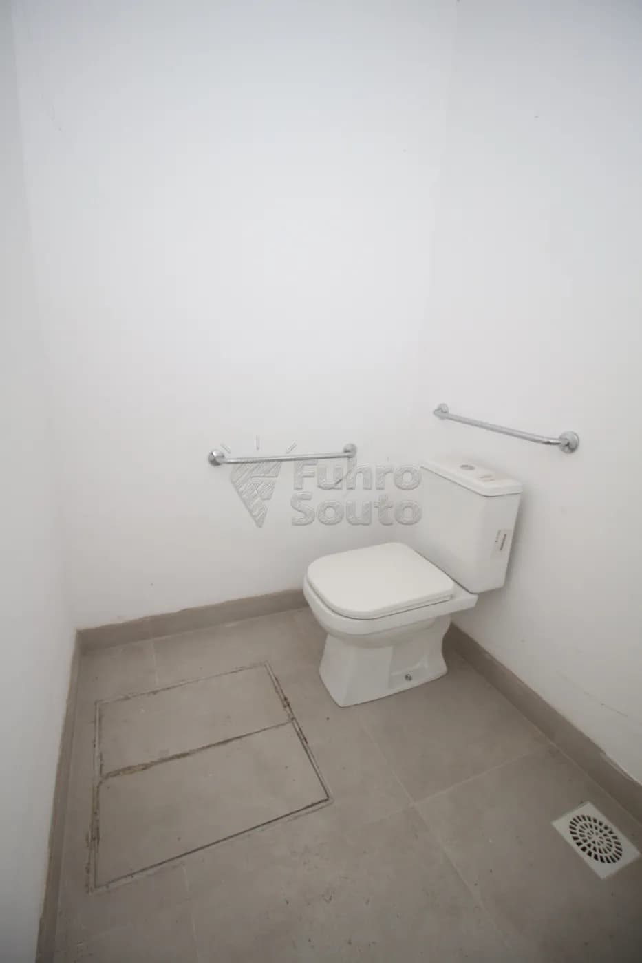 ex1268-pelotas-comercial-loja-em-condominio-tres-vendas-07-03-2024_23-55-27-7.webp