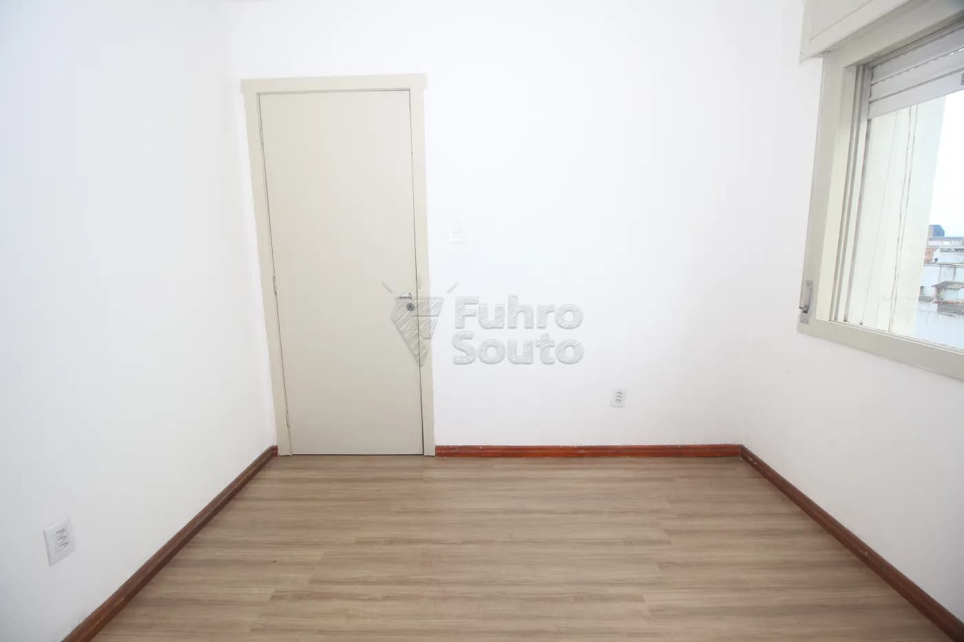 exccr-pelotas-apartamento-padrao-centro-04-10-2025_02-27-17-9.webp