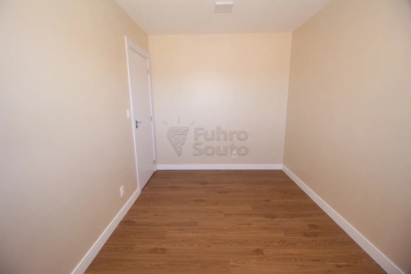ez5zwc-pelotas-apartamento-padrao-sao-goncalo-22-10-2025_00-58-48-17.webp