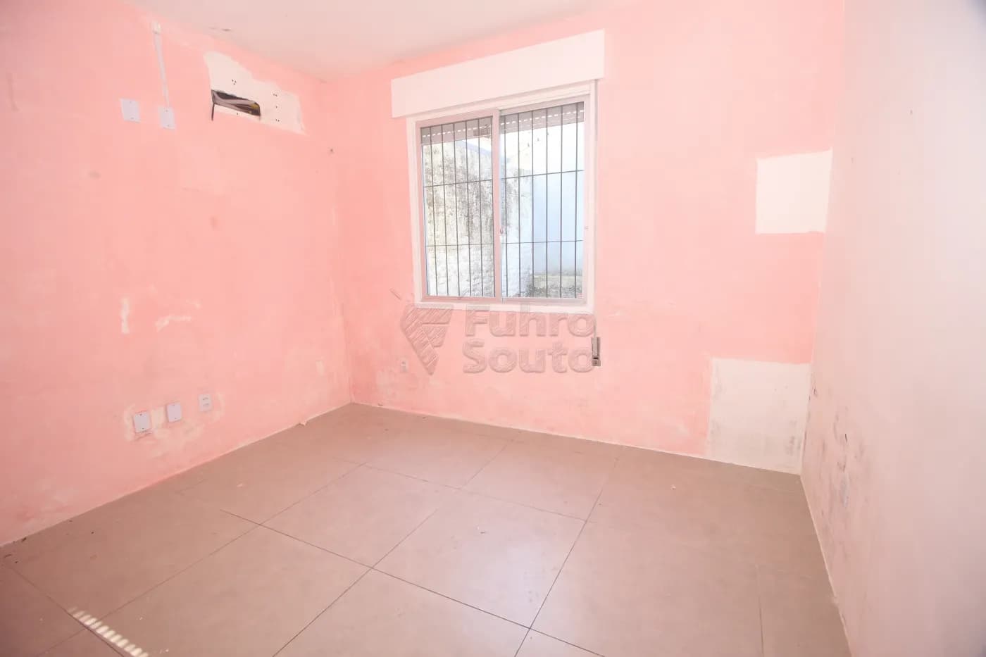 f2b3xm-pelotas-comercial-casa-centro-29-04-2025_00-08-48-14.webp