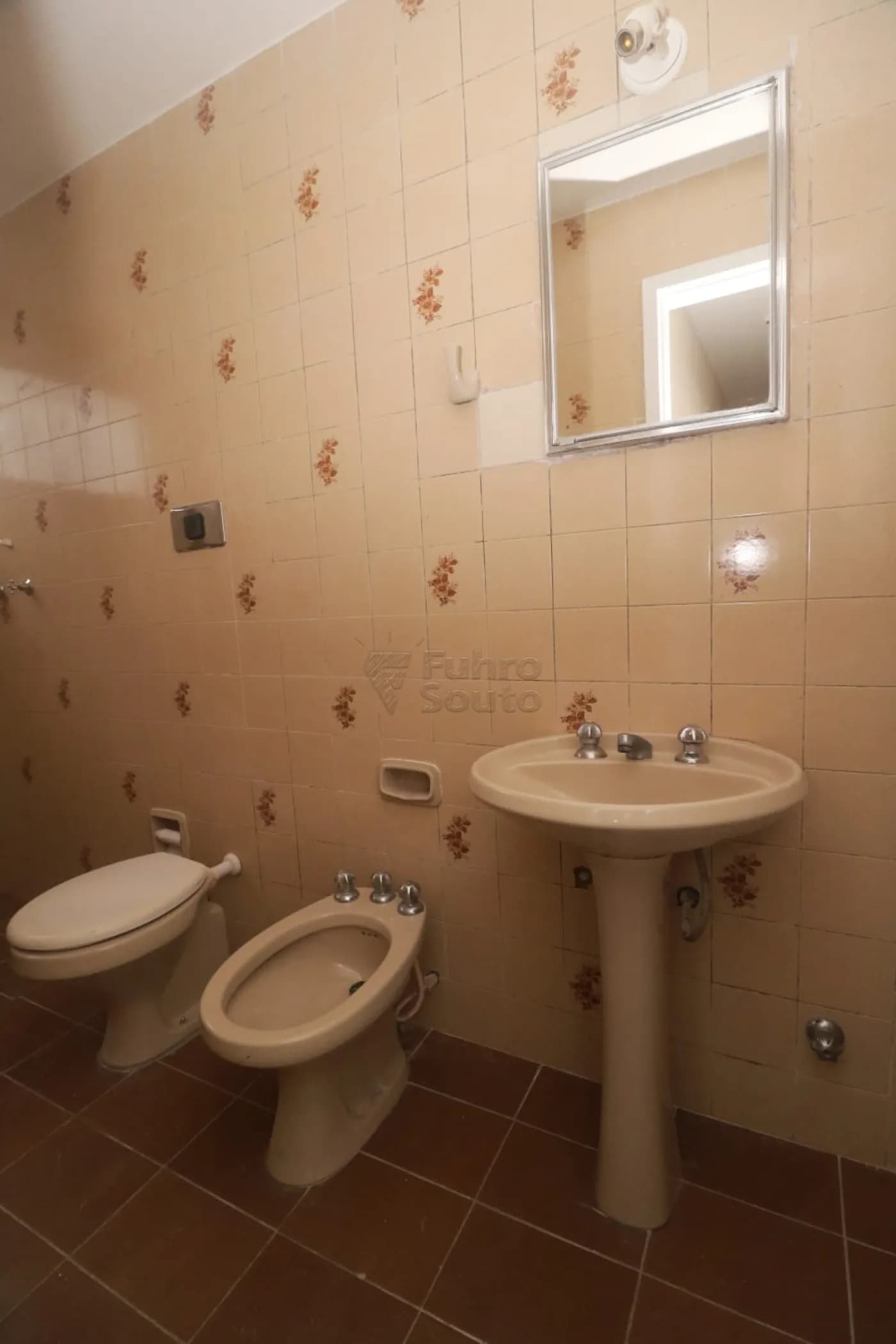 f37bb9-pelotas-apartamento-padrao-centro-21-05-2026_18-00-20-6a0f7264f319f.webp