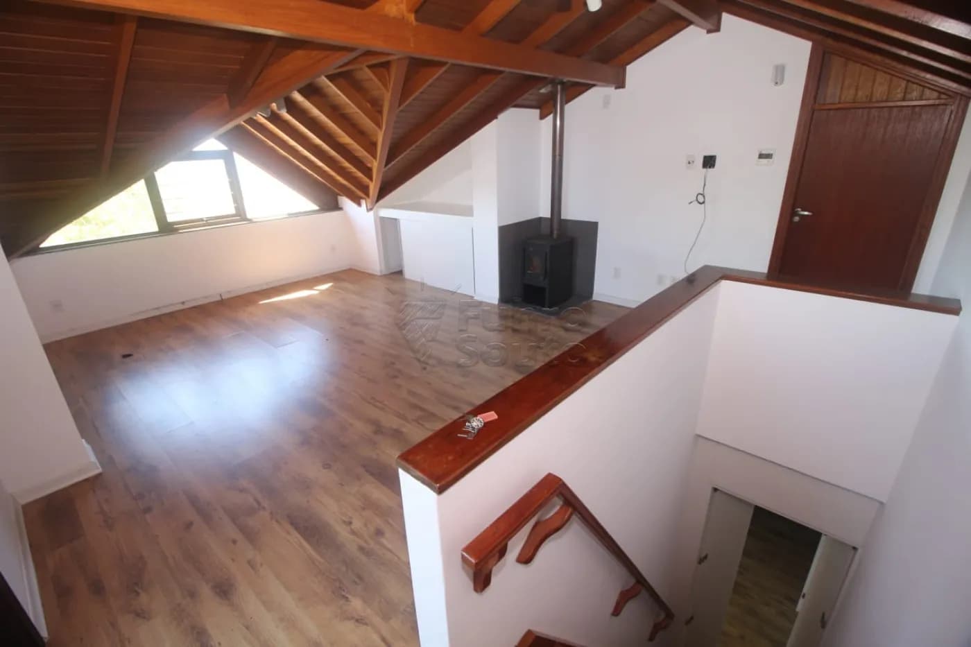 f3qvgq-pelotas-casa-padrao-laranjal-09-10-2025_16-00-52-56.webp