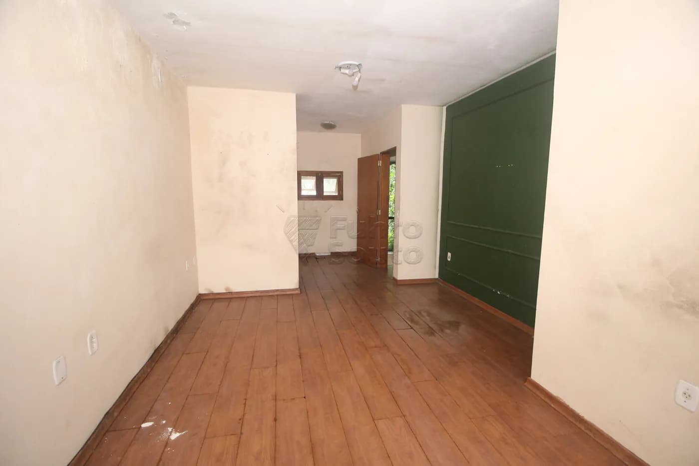 f69z0r-pelotas-casa-padrao-centro-07-11-2024_02-32-52-27.webp