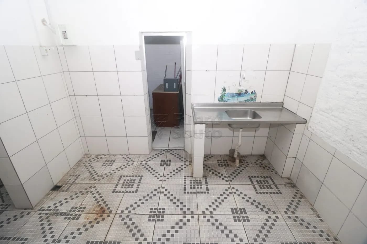 f6aa6-pelotas-comercial-sala-fora-de-condominio-centro-15-04-2026_16-31-30-69dfe79285c36.webp