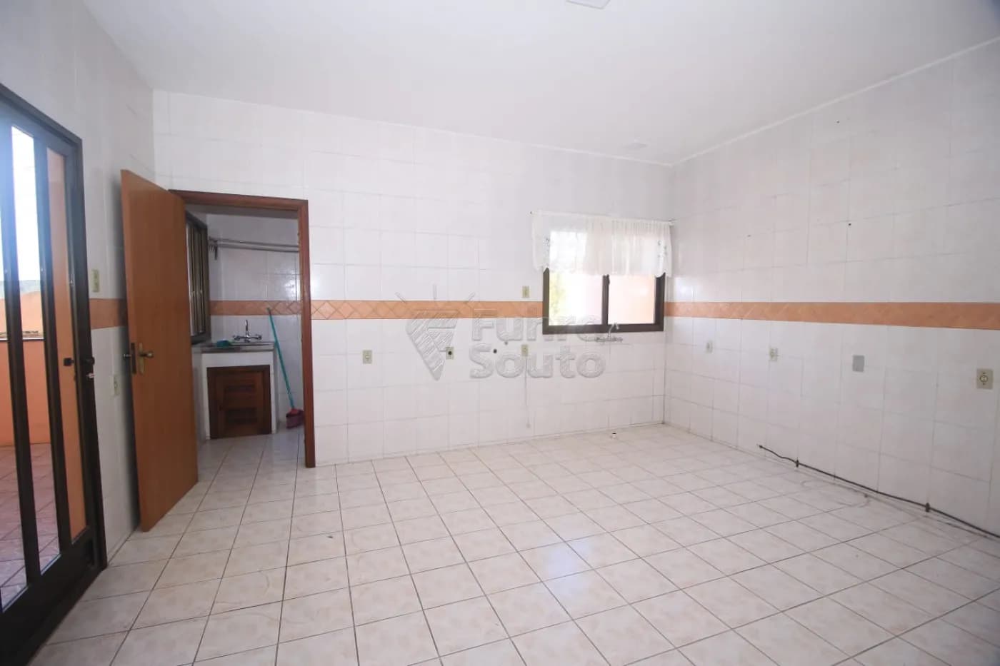fal0ra-pelotas-comercial-predio-areal-26-08-2025_16-38-00-14.webp
